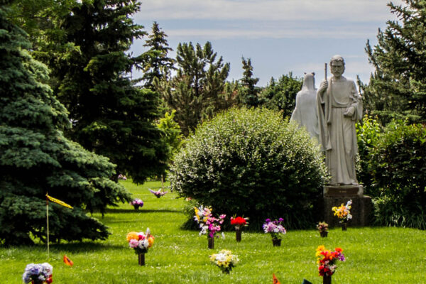 Queen of Heaven Catholic Cemetery, Onterio Canada