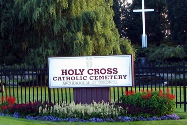 Holy Cross Catholic Cemetery